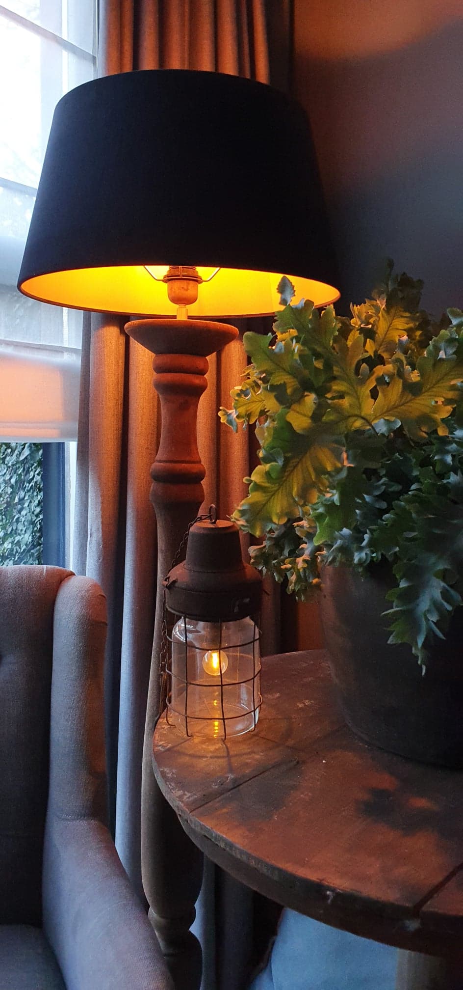 Nuttig Skalk Elementair lantaarn met ketting voor een sfeervolle verlichting bij Benard's  Woonaccessoires -