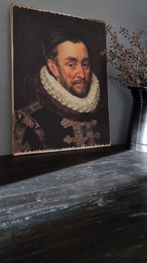 Willem van Oranje | afgebeeld op hout met aan de achterzijde een touw als ophangbevestiging | Benard's Woonaccessoires