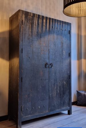 Landelijke 2 deurkast oud hout | Benard's Woonaccessoires | Landelijke wonen stijl