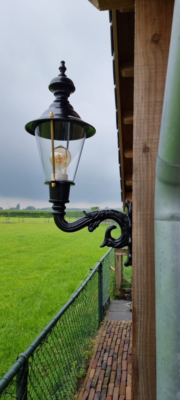 Landelijke buitenlamp Werkhoven | Benard's Woonaccessoires | voor een sfeervolle verlichting in de tuin en om het huis